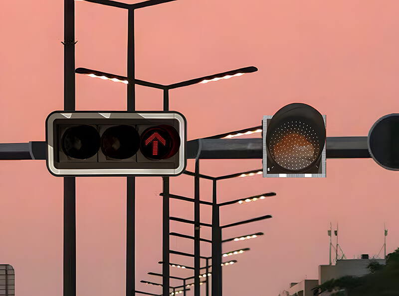 Solar Traffic Light